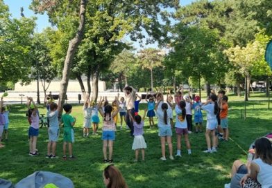 „Cartea și scena”, atelier pentru copii în Parcul Arheologic susținut de actrița Luiza Martinescu